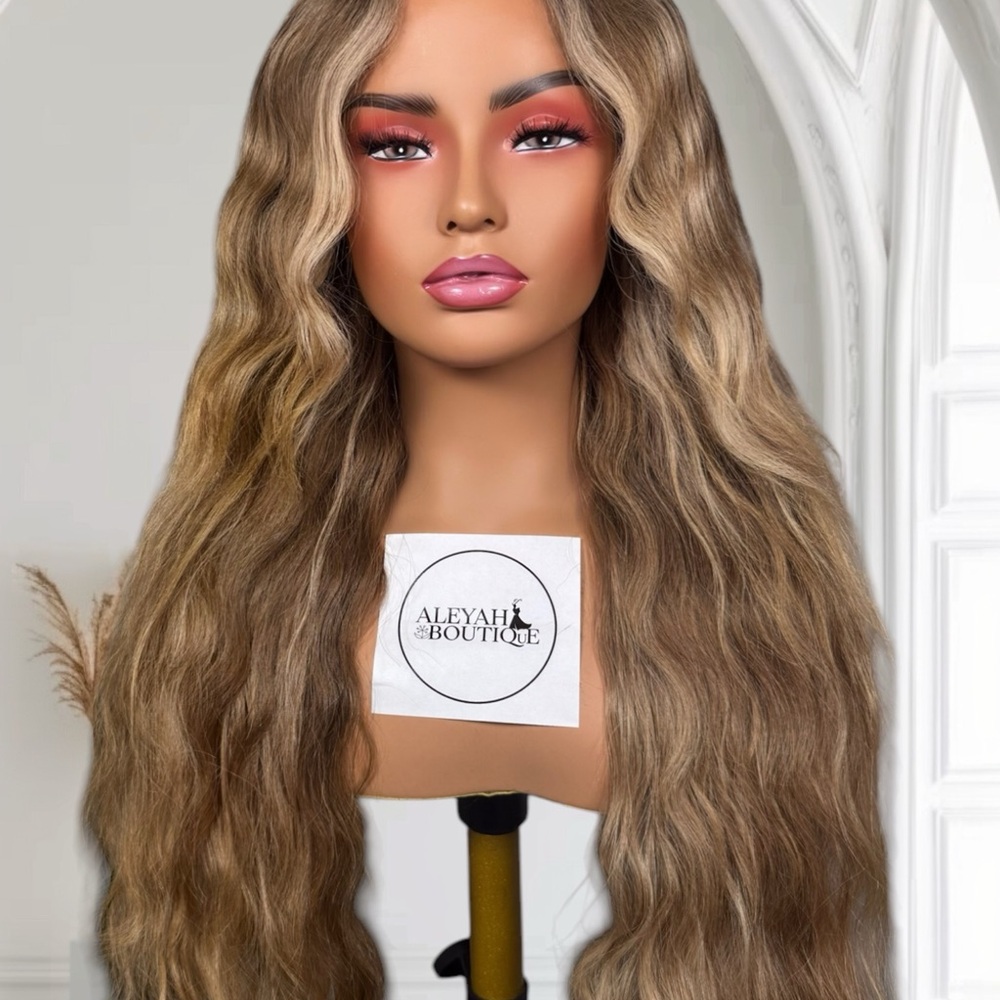 Blonde Wavy Hair Wig